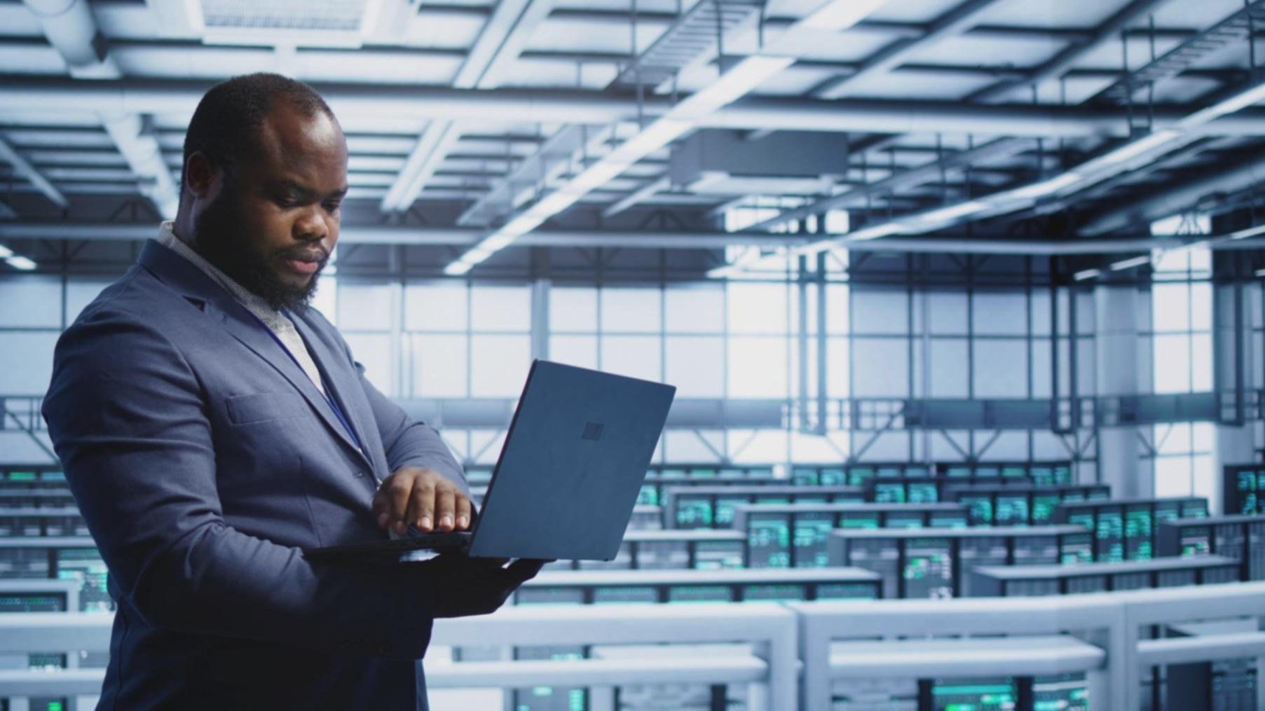 Kravexion studio werkruimte met moderne apparatuur voor interactieve 3D projecten